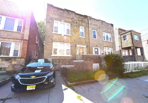 17 Sheffield St, Jersey City, NJ 07305