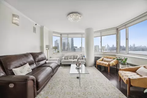 1 2nd St #2312, Jersey City, NJ 07302