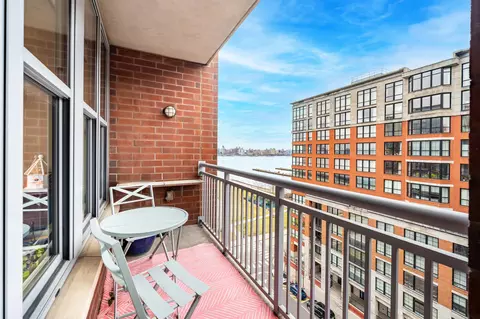 1125 Maxwell Ln #906, Hoboken, NJ 07030