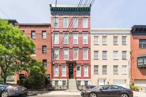 86 Monroe St #3R, Hoboken, NJ 07030