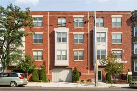 302 Palisade Ave #201, Jersey City, NJ 07307