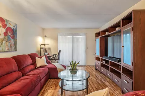 38 Moonachie Rd #104, Hackensack, NJ 07601