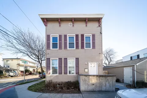 301 Front St, Secaucus, NJ 07094