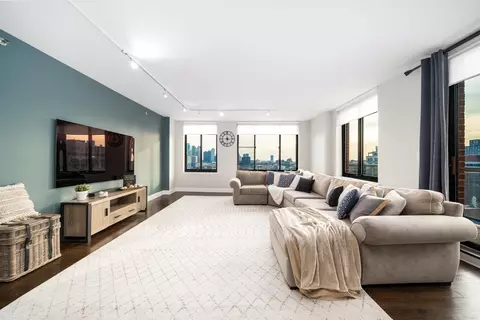 415 Newark St #12E, Hoboken, NJ 07030