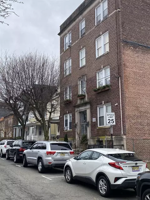 133 73rd St #8, North Bergen, NJ 07047