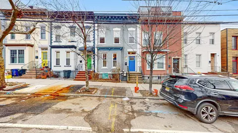 80 South St, Jersey City, NJ 07307