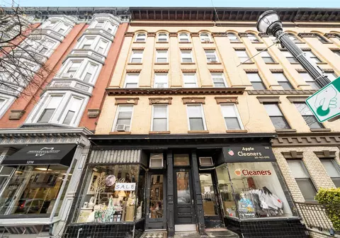 1218 Washington St #8, Hoboken, NJ 07030
