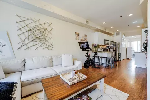 129 Willow Ave #4L, Hoboken, NJ 07030