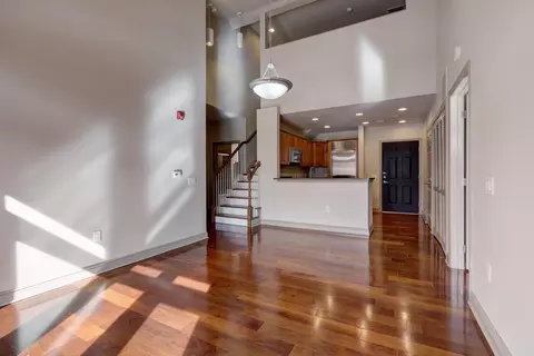 7400 River Rd #418, North Bergen, NJ 07047