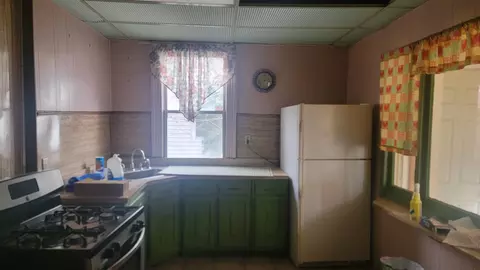 17 Minerva St, Jersey City, NJ 07304