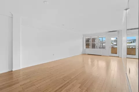 795 Avenue C #1D, Bayonne, NJ 07002