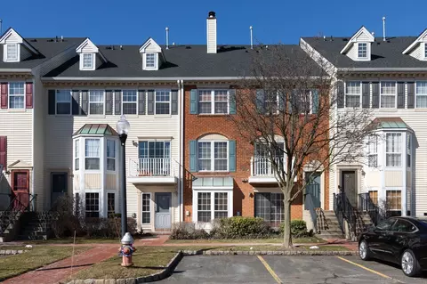 56 Cottonwood St, Jersey City, NJ 07305