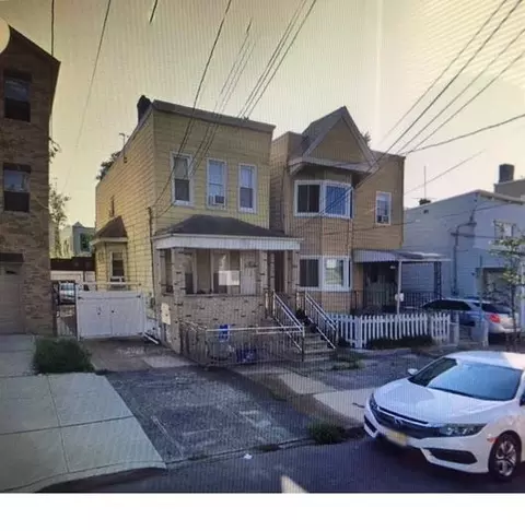 205 Boyd Ave, Jersey City, NJ 07304