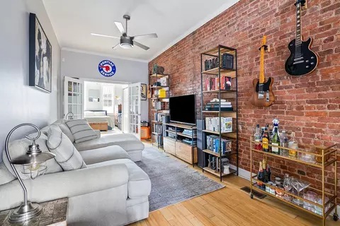 202 6th St #1L, Jersey City, NJ 07302