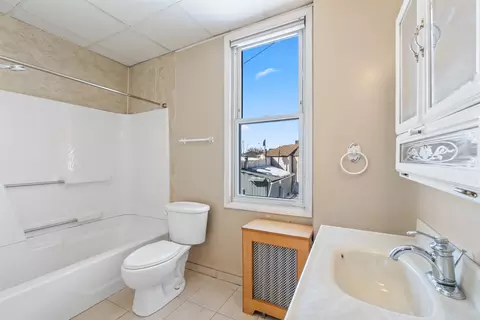 83 Centre Ave, Secaucus, NJ 07094 photo 13