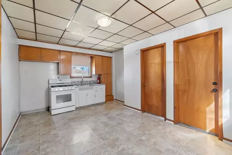 83 Centre Ave, Secaucus, NJ 07094 photo 11