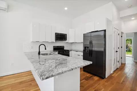 701 Summit Ave #1, Jersey City, NJ 07306