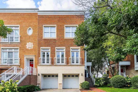35 Intrepid Pl #35, Jersey City, NJ 07305