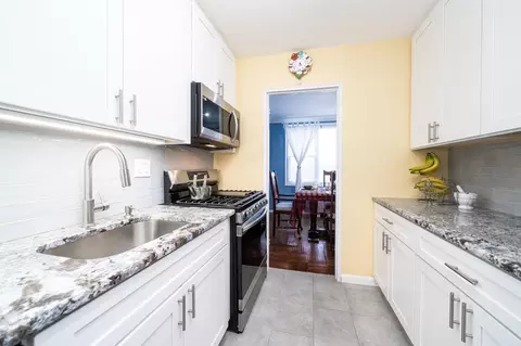 2100 Linwood Ave #2-S, Fort Lee, NJ 07024