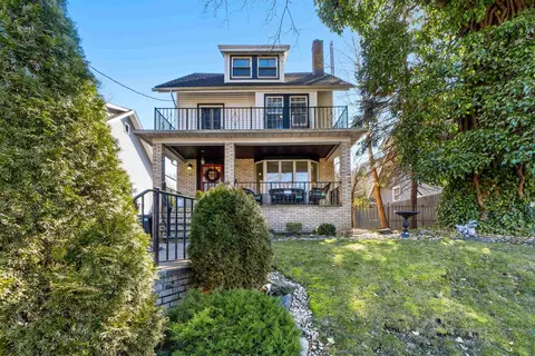 64-66 Avenue B, Bayonne, NJ 07002