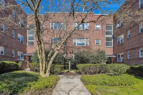 40 Glenwood Ave #1G, Jersey City, NJ 07306