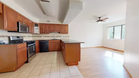 556 Sanderling Ct #556, Secaucus, NJ 07094