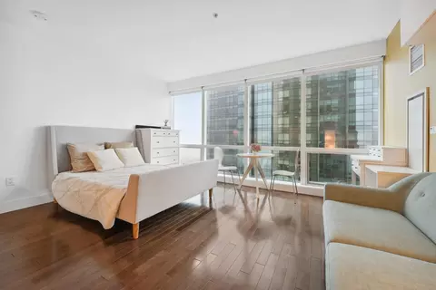 77 Hudson St #2713, Jersey City, NJ 07302