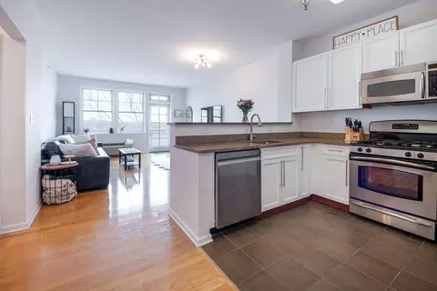 15 Enterprise Ct #308, Jersey City, NJ 07305