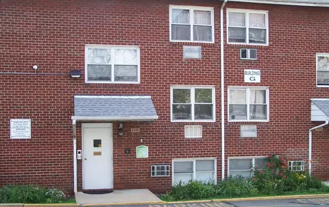 6908 Liberty Ave #E, North Bergen, NJ 07047
