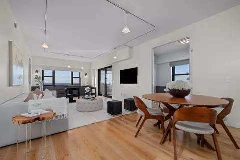 7855 Blvd E #30A, North Bergen, NJ 07047