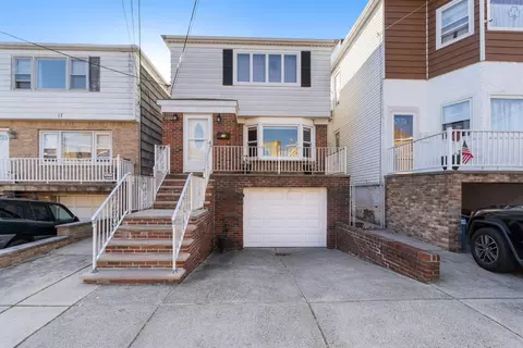 19 Avenue C, Bayonne, NJ 07002