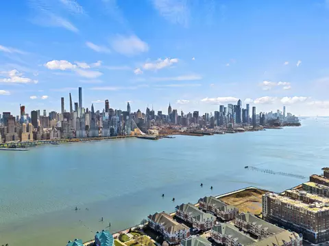6515 Blvd E #4P, West New York, NJ 07093