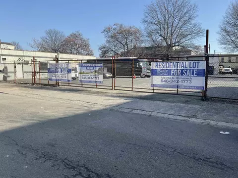 62 Sackett St, Jersey City, NJ 07304