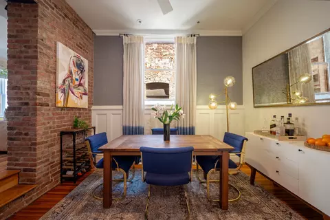 260 1st St #2E, Jersey City, NJ 07302