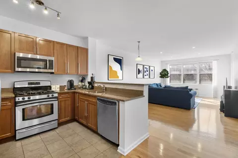 4 Constellation Pl #305, Jersey City, NJ 07305