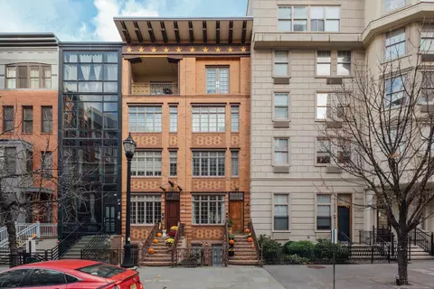 102 River St, Jersey City, NJ 07302