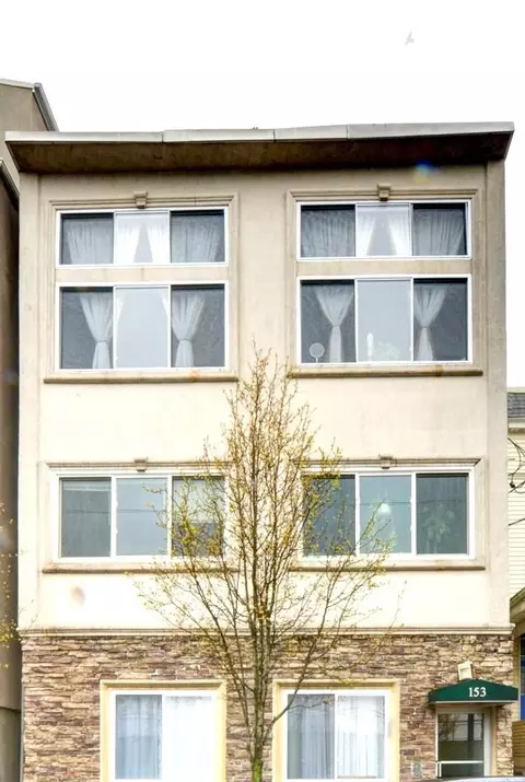 153 20th St #4, Union City, NJ 07087