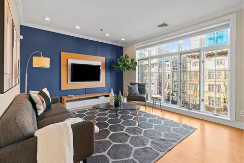 122 Liberty View Dr #E, Jersey City, NJ 07302