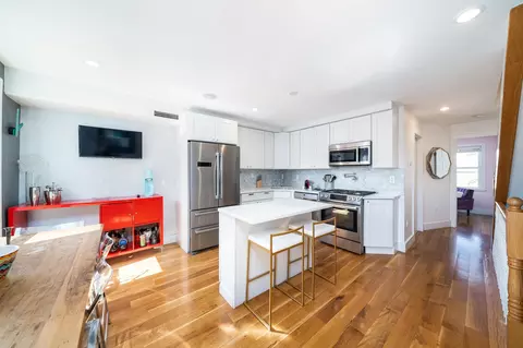 59 Court House Pl #2, Jersey City, NJ 07306