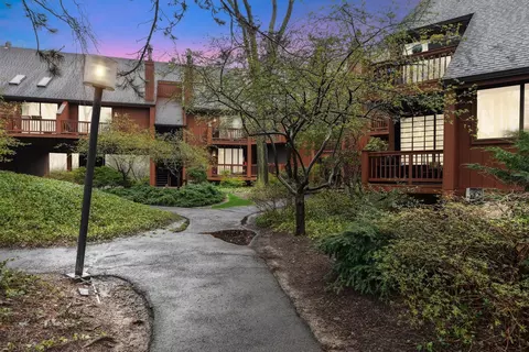 394 Whimbrel Ln, Secaucus, NJ 07094