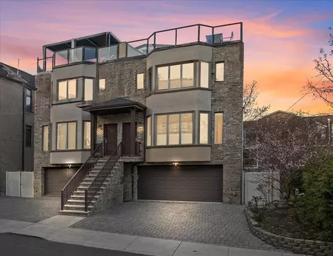 15 Winterburn Pl, Edgewater, NJ 07020
