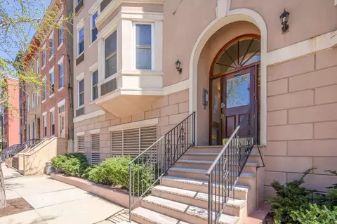 242 Barrow St #1F, Jersey City, NJ 07302