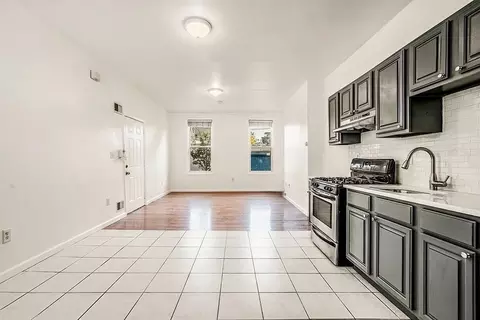 84 Griffith St, Jersey City, NJ 07307