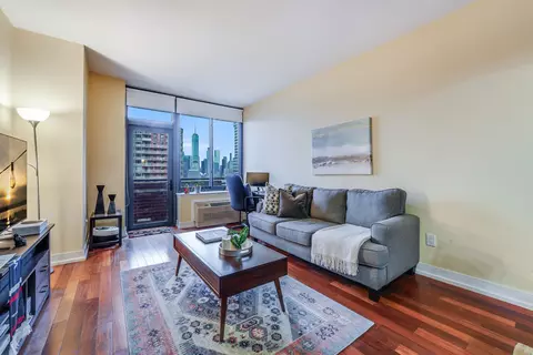 389 Washington St #19G, Jersey City, NJ 07302