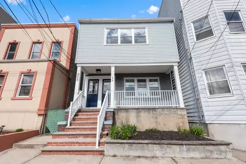 355 Avenue E, Bayonne, NJ 07002