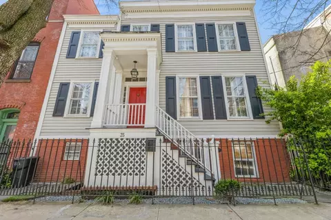 35 Wayne St, Jersey City, NJ 07302