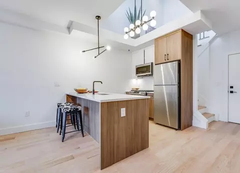 10 Brinkerhoff St #301, Jersey City, NJ 07304