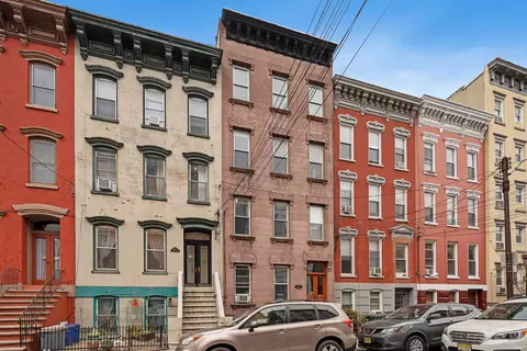 1010 Willow Ave #3, Hoboken, NJ 07030
