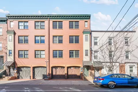 310 5th St #1, Jersey City, NJ 07302