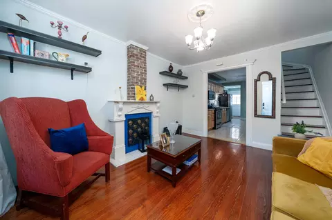 135 Van Horne St, Jersey City, NJ 07304